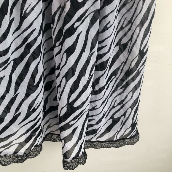 CACIQUE Zebra Semi Sheer Nightgown Babydoll - Picture 5 of 9